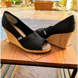 Tom’s espadrilles - comfortable, brand new! Sz 7.5